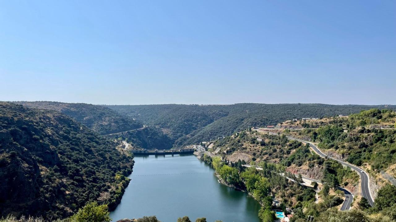 Pensao Vista Bela Hotel Miranda do Douro Bagian luar foto